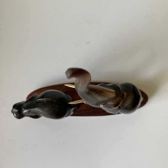 Hand Carved Water Buffalo Horn Elephant Sculpture Figurine - Picture 10 of 10